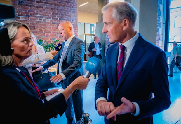 Bruker over 80 millioner på PR-kjøp tross sparetiltak: - Det er noe «Trumpsk» over det